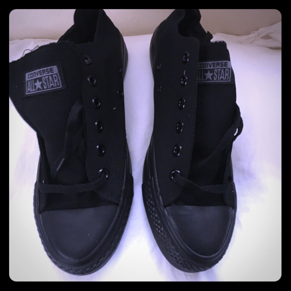 Converse - Picture 1 of 3